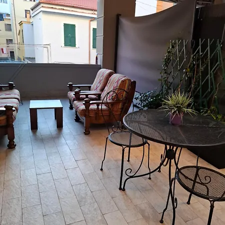 House 5 Terre Penzion