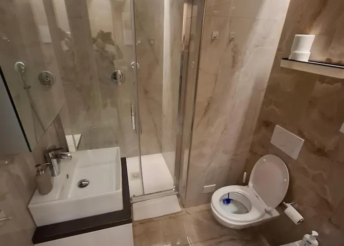 House 5 Terre Penzion 4*