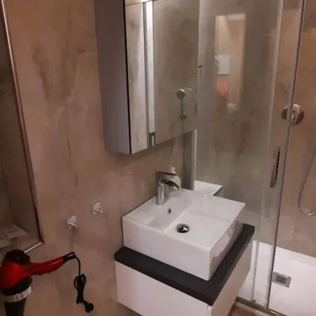 House 5 Terre Guest house 4*