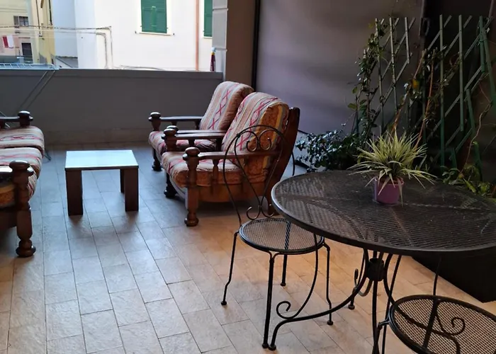 House 5 Terre Πανσιόν